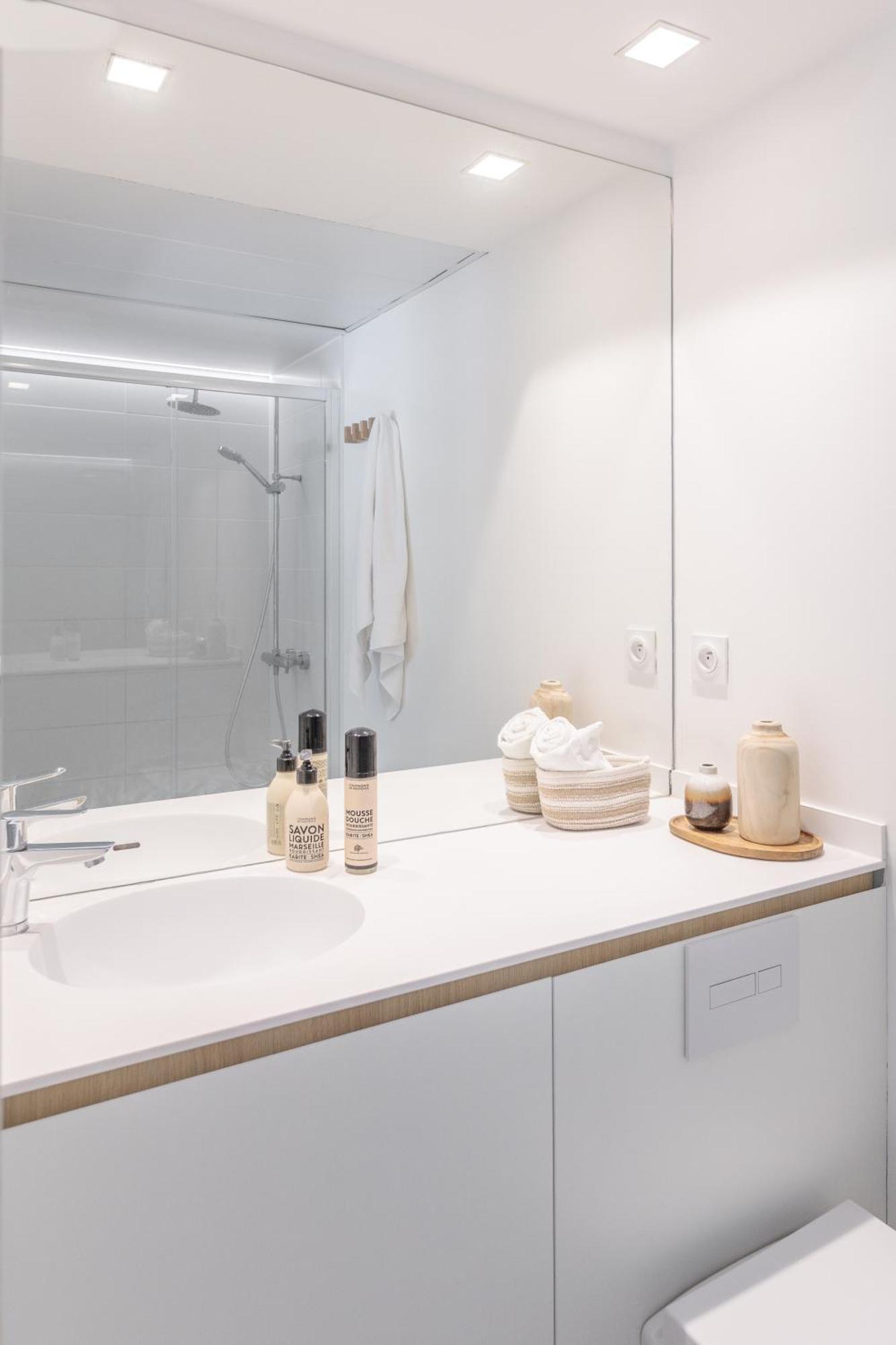 Les Appartements Et Chambres De Montpellier Bagian luar foto